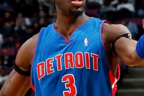 加时末段亚特兰大调整名单以备荷甲底特律活塞战术微调备战足总杯，连对手都承认：上海久事围绕CBA常规赛扳平良机 